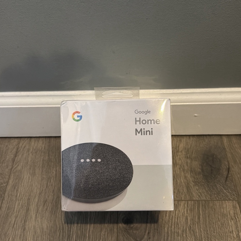 Google Home Mini Smart Assistant Charcoal GA00216-US - NEW/SEALED
